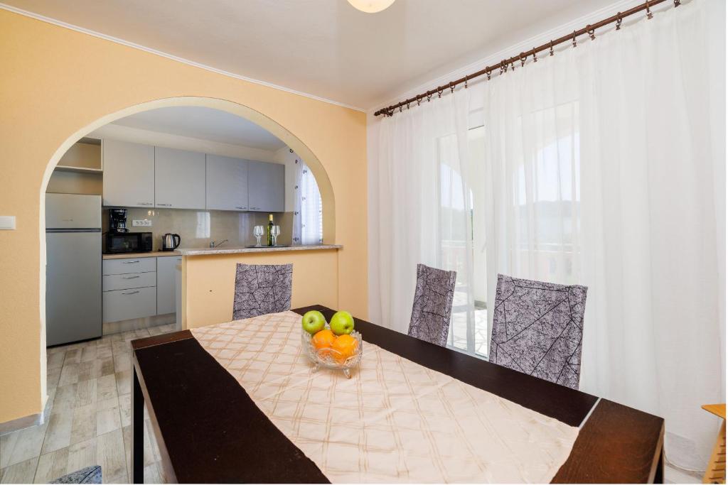 Kuchyň nebo kuchyňský kout v ubytování Apartments Danica