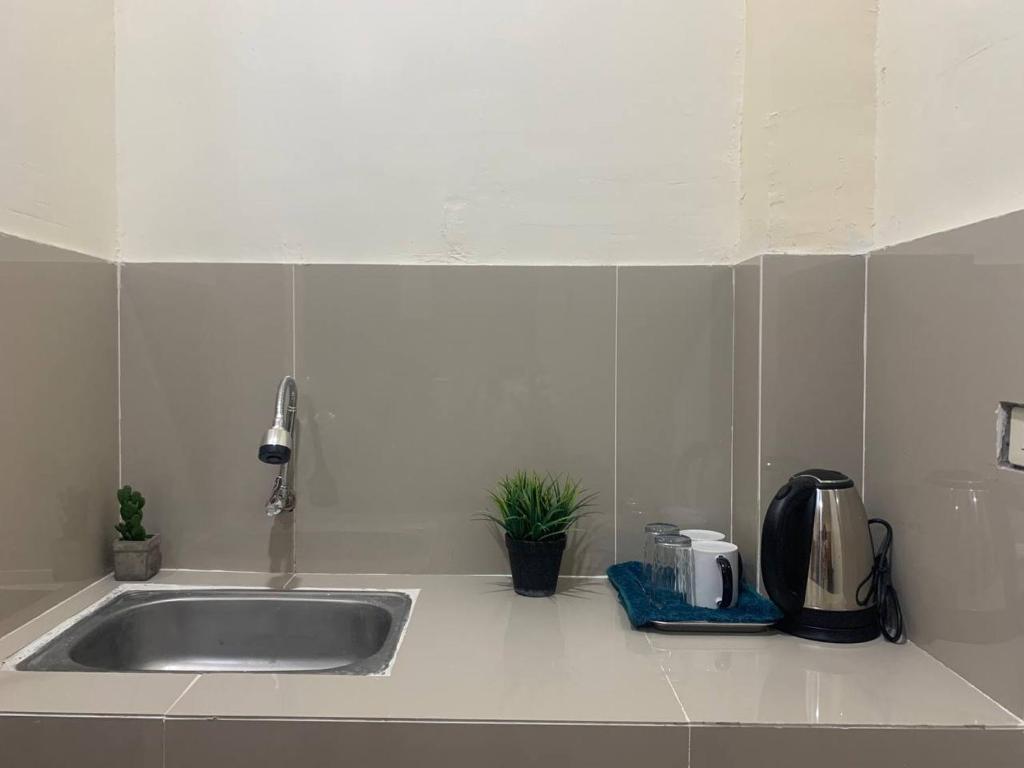 Llaguno City Inn - Twin Room