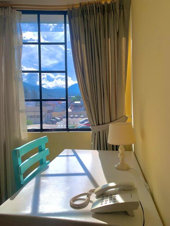 Nespecifikovaný výhled na hory nebo výhled na hory při pohledu z hotelu