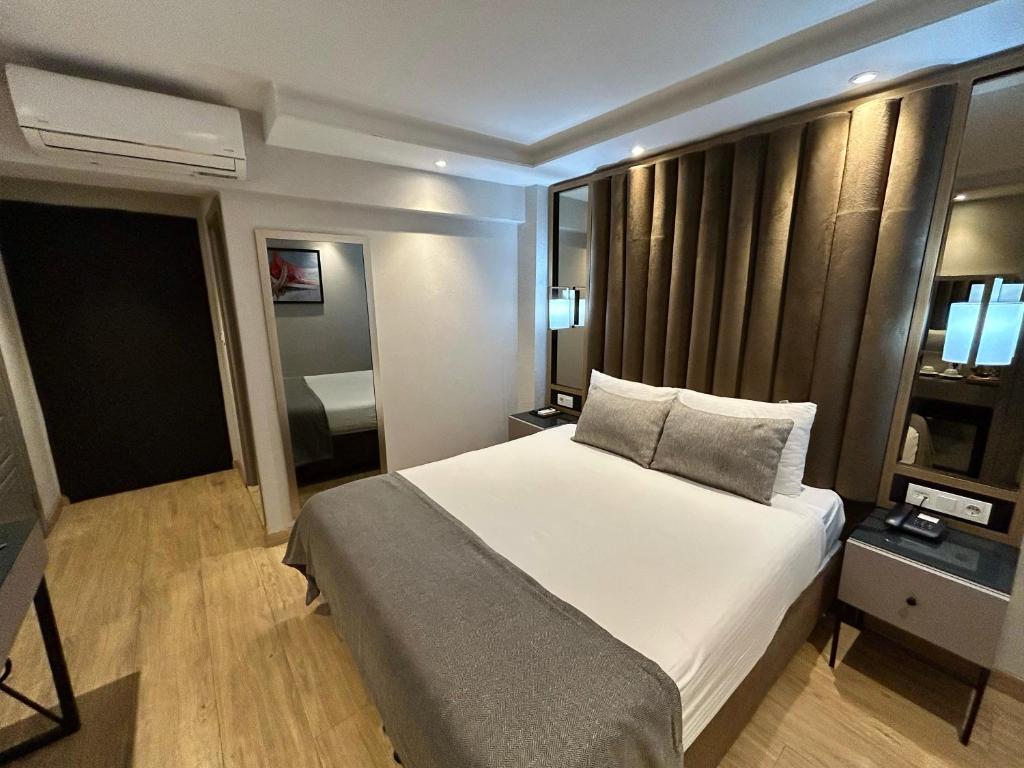 The Roomy Hotel Nişantaşı - Windowsless Economic Room