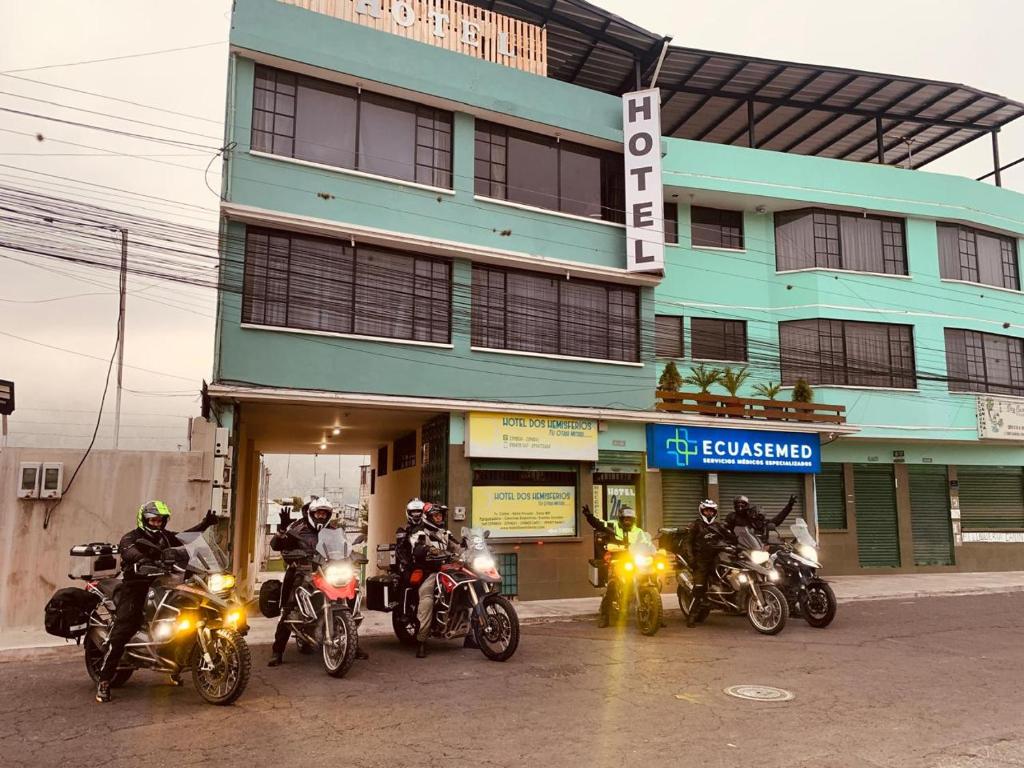 Fotografie z fotogalerie ubytování Dos Hemisferios v destinaci Quito