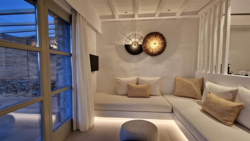 Posezení v ubytování AGADA Folegandros Suites & Villas