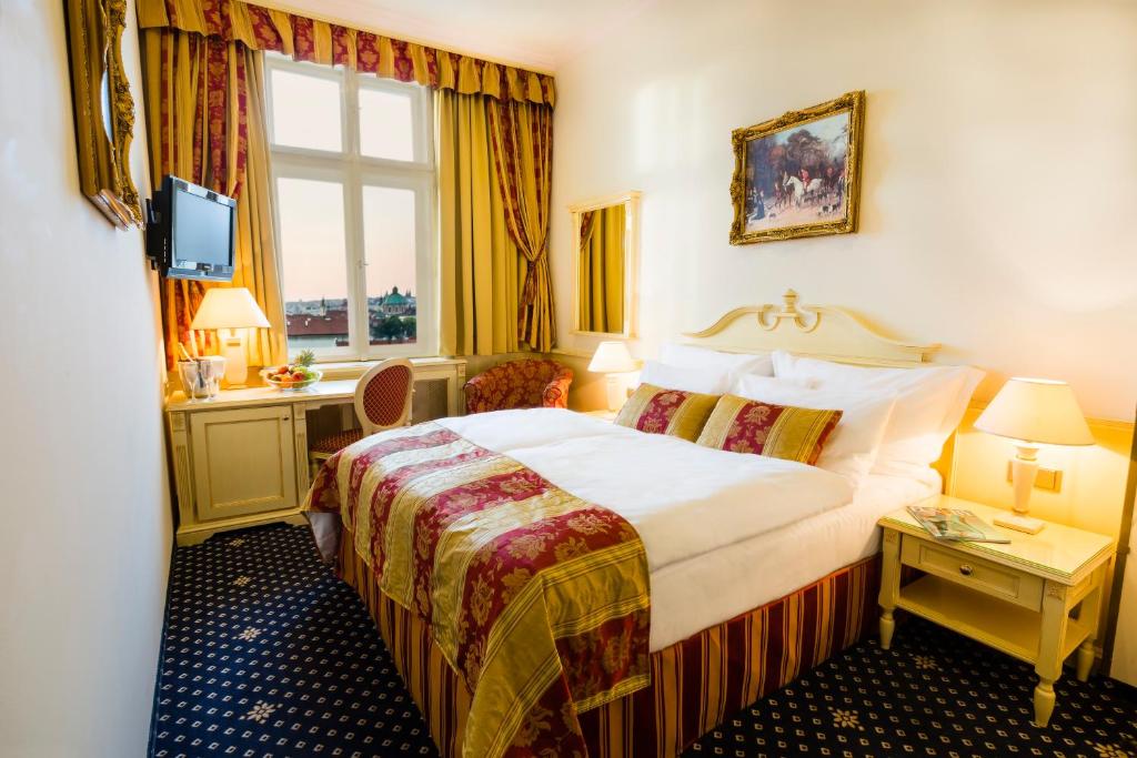 Luxury Family Hotel Royal Palace - Resim 9