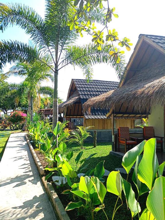 Bintang Tiga Bungalows Gili Air - 11