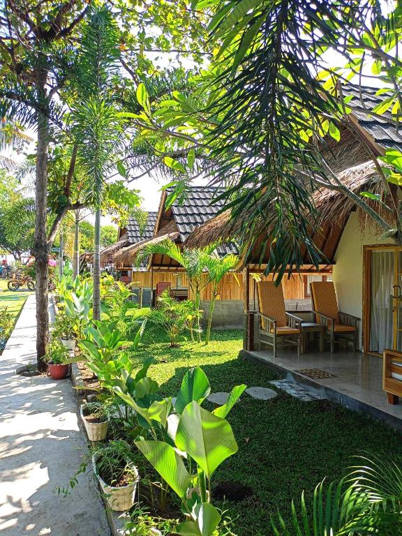 Bintang Tiga Bungalows Gili Air - 1