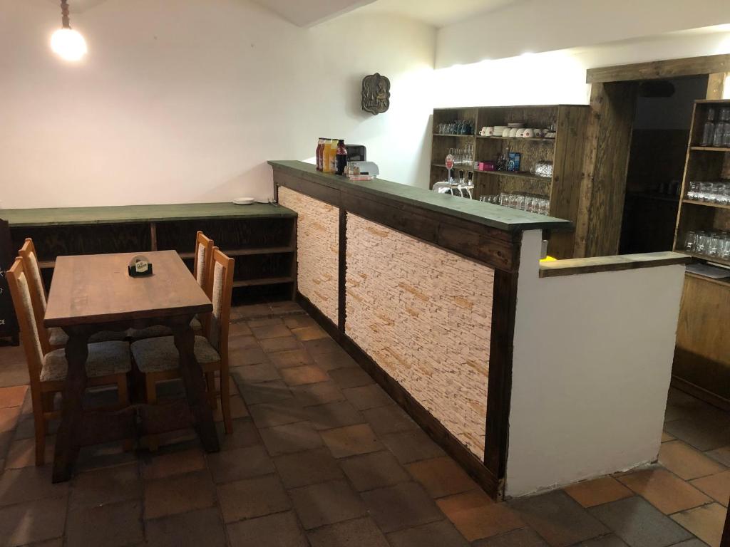 Köök või kööginurk majutusasutuses Hotel Bartošovice