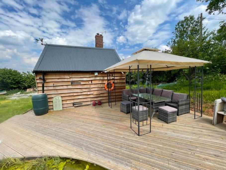 Zahrada ubytování Marsh End Cottage