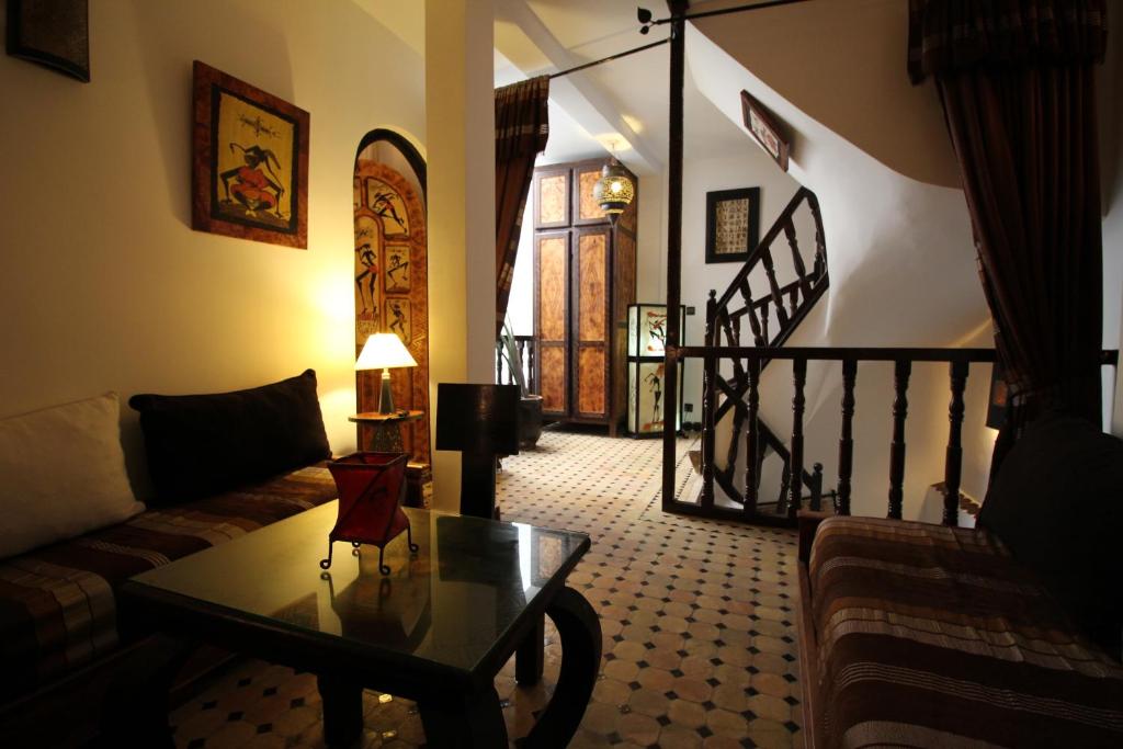 Posezení v ubytování Riad Bab Essaouira