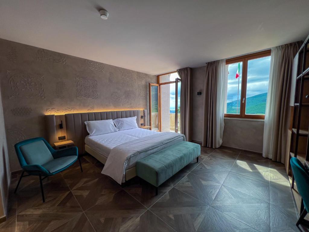 Postel nebo postele na pokoji v ubytování Parc Hotel San Pietro