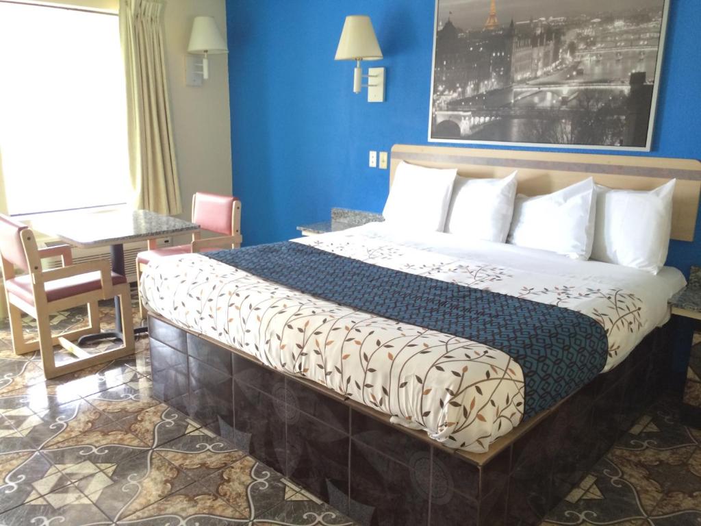 American Choice Inn Beaumont - King Suite With Jacuzzi