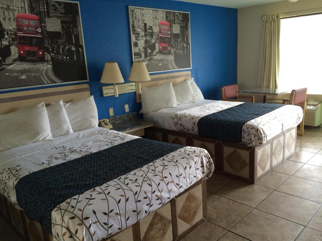 American Choice Inn Beaumont - Double Room With Two Double Beds