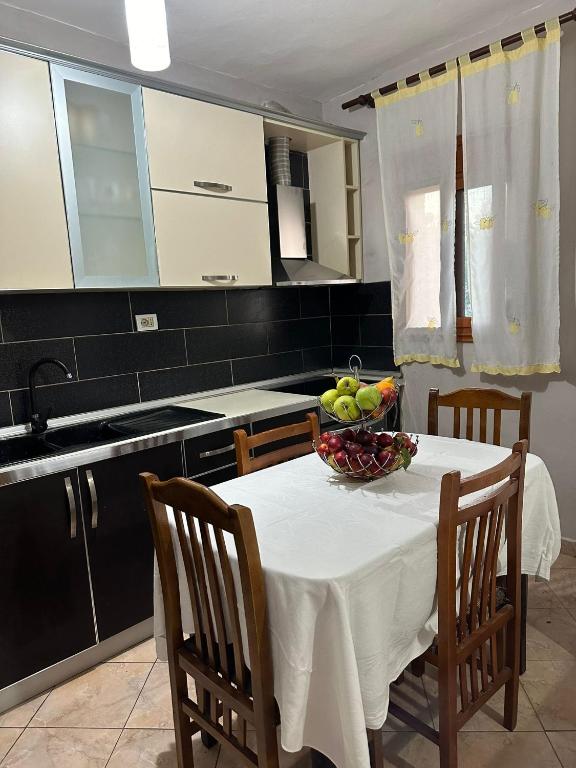 Kuchyň nebo kuchyňský kout v ubytování Vlora House