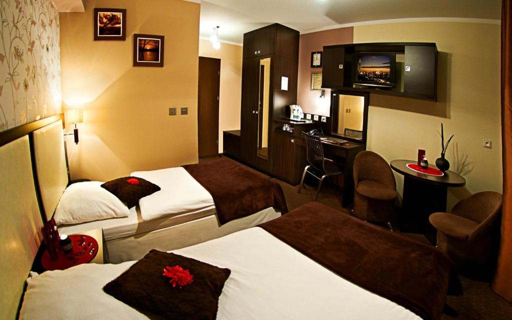 
Double or Twin Room with Bathroom
