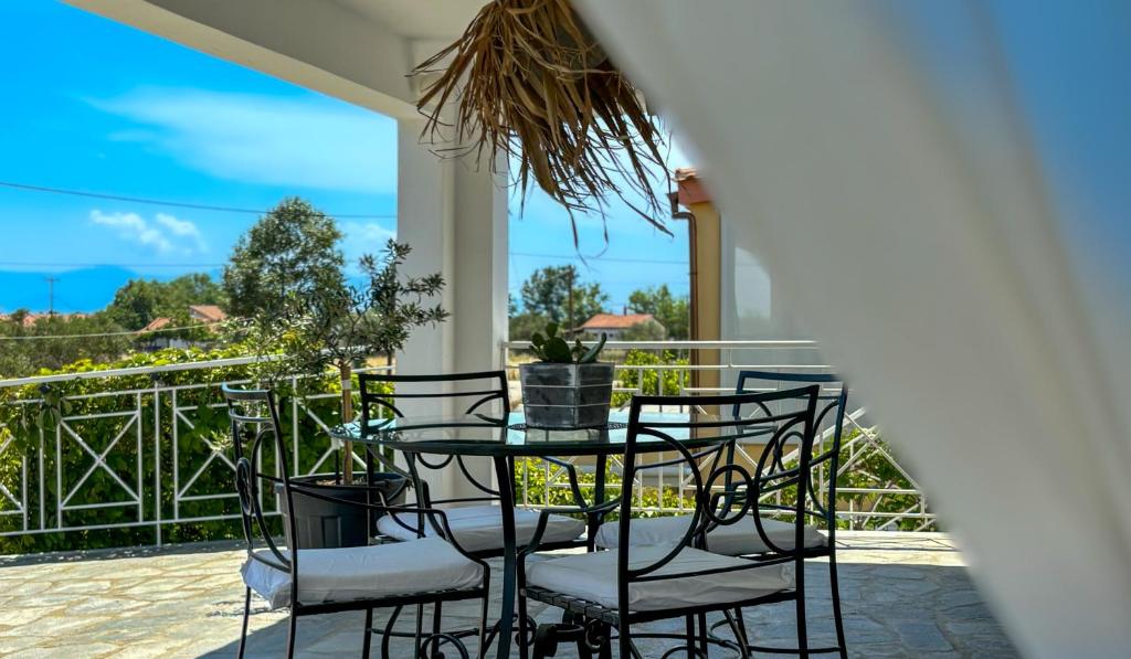 Gallery image of LefCoast AURA Apartments in Paralía Avdhíron