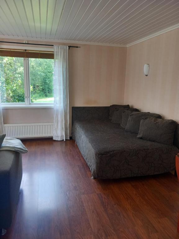 Posezení v ubytování Guest House in Holmedal