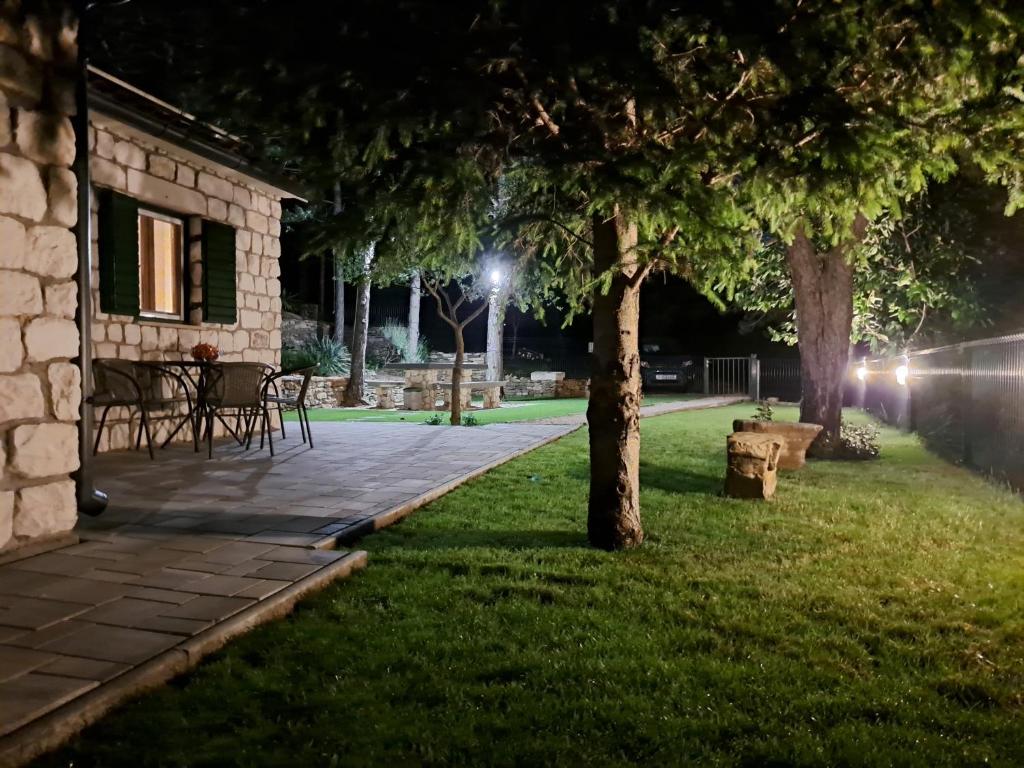 Zahrada ubytování Normabella Holiday Home