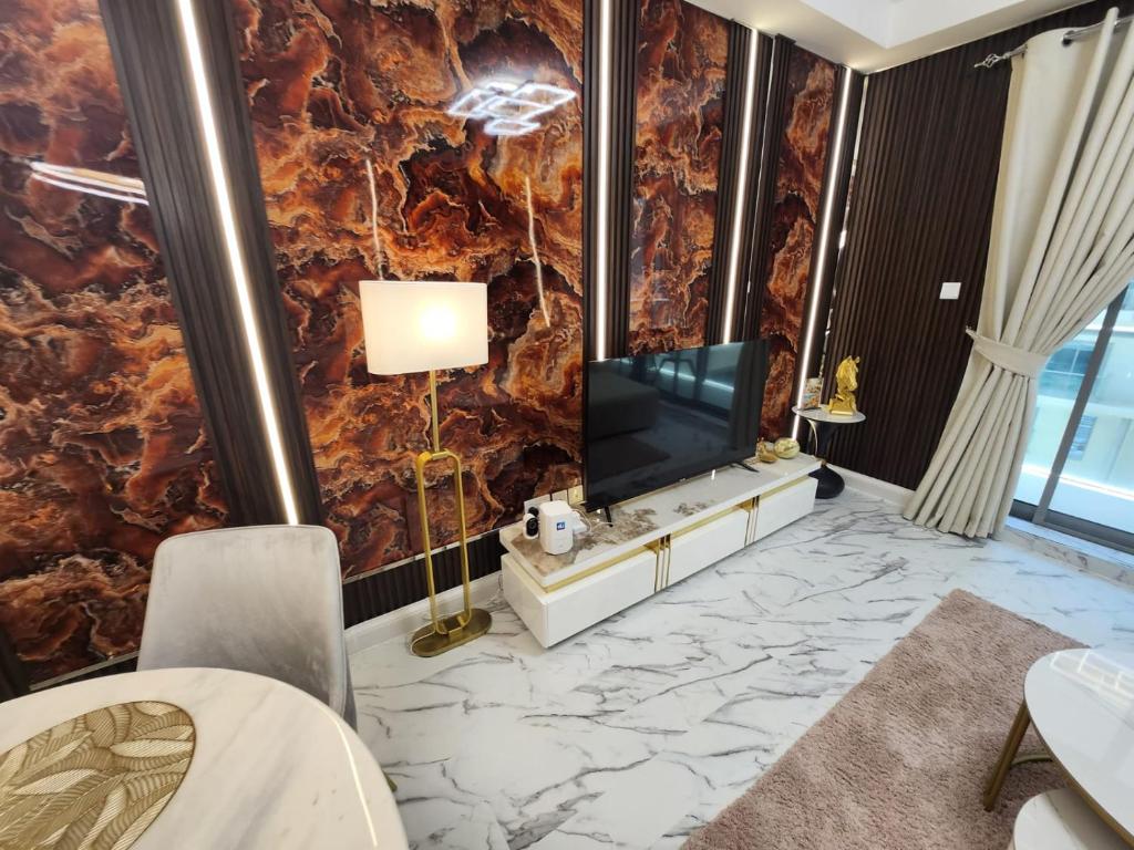 Koupelna v ubytování Marjan Island Beautiful Apartment Sea Side View Beach Luxury Rooms Ras Al Khaimah UAE