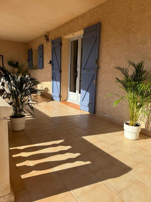 VILLA NATHEO Bas de villa - Studio 37m2 avec Coin nuit - Appartement Met één Slaapkamer