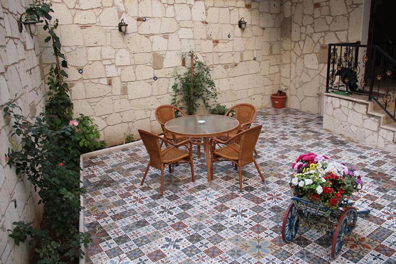 Φωτογραφία από το άλμπουμ του R A Rolex Alsancak σε Konak