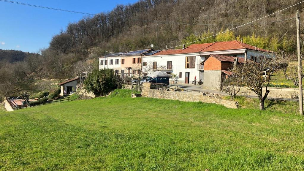 Casa Petra - Casa Tre Stelle - Casa Caneva - Ferien für 6-14 Personen - Housity