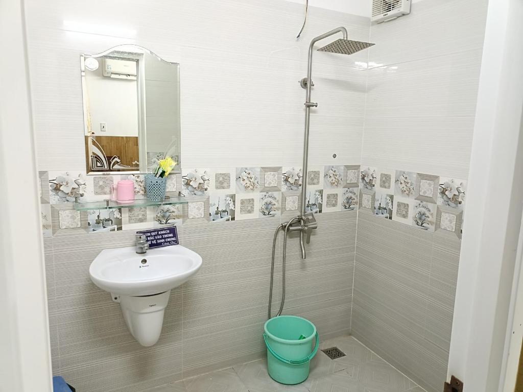 Koupelna v ubytování Anh Tan Hotel
