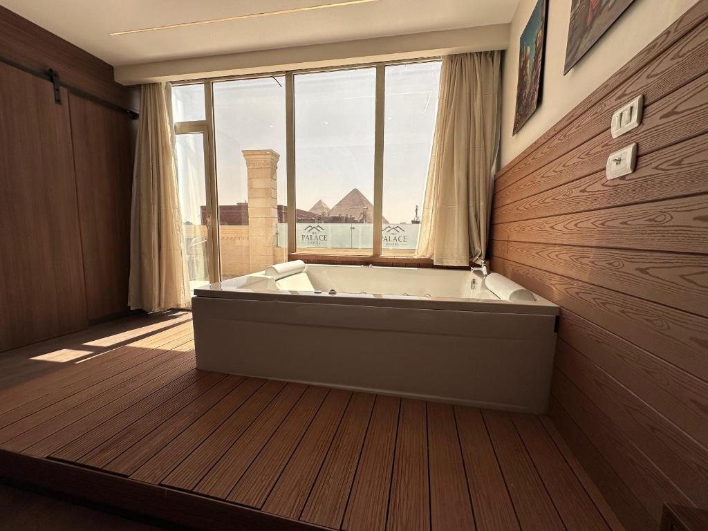 The Palace Pyramids Hotel - Suite Avec Bain De Spa Avec Vue Pyramides