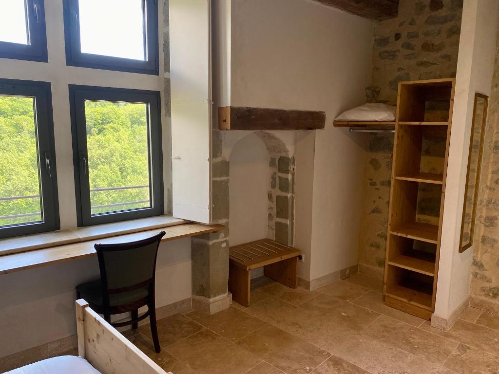 Posezení v ubytování Château du Poët-Célard