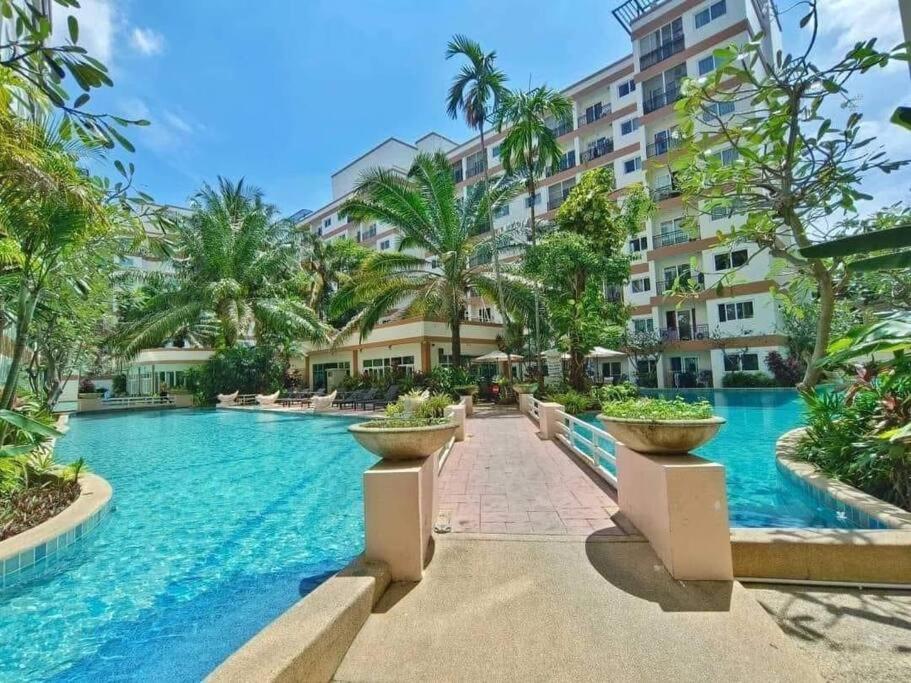 Bazén v ubytování Park Lane Resort by Best Asset nebo v jeho okolí