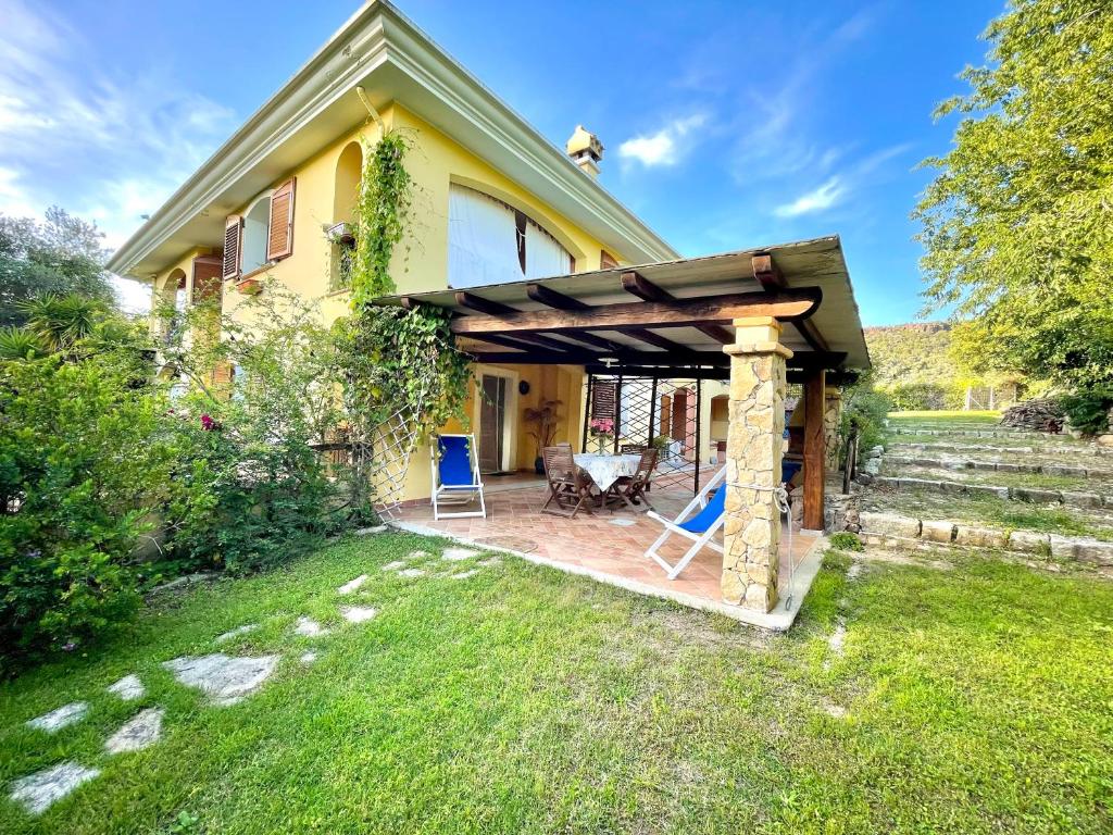 Villa Teresa a Bari Sardo - Accoglienti Appartamenti con Terrazza