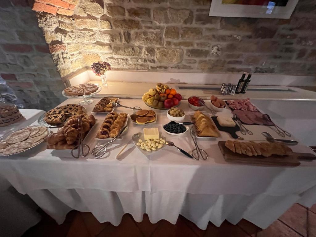 Jídlo v hotelu nebo okolí