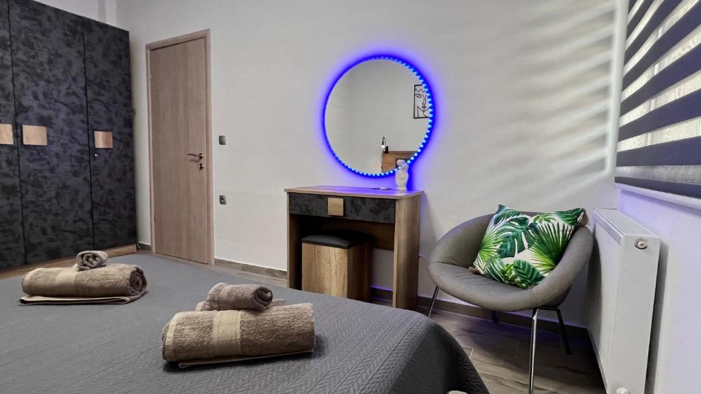 Postel nebo postele na pokoji v ubytování Lux Apartment Nea Kallikratia