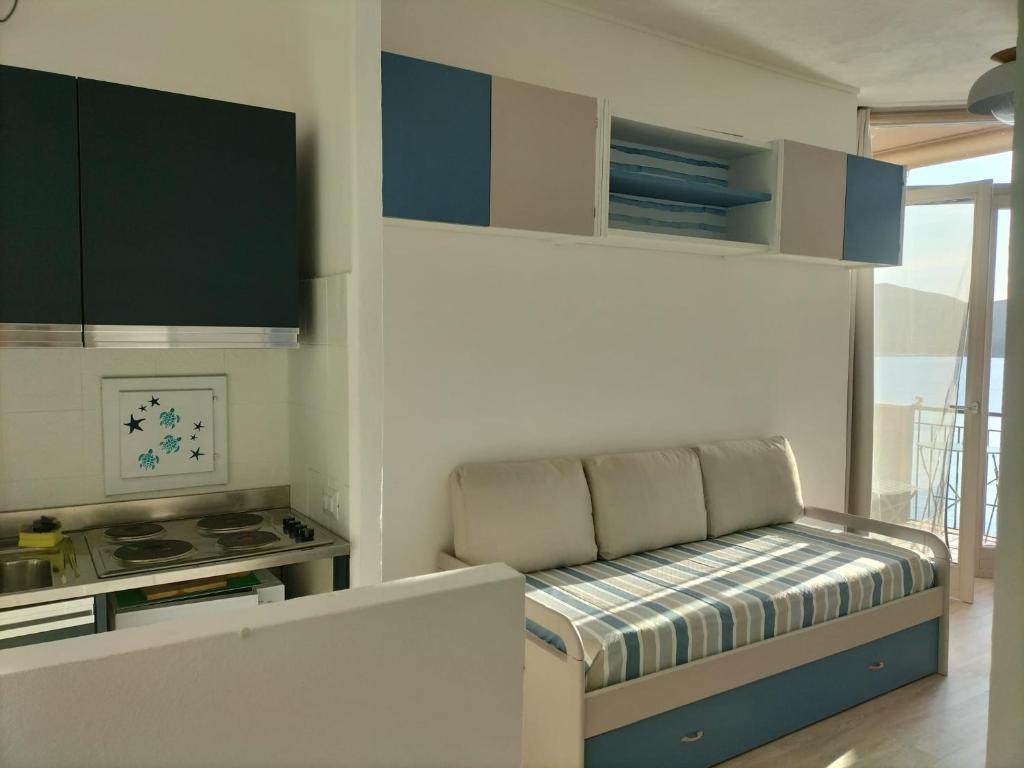 Η κουζίνα ή μικρή κουζίνα στο Risveglio sul mare