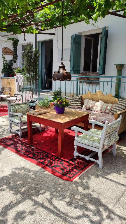 Balkón nebo terasa v ubytování Η αυλή της Ασπασίας, Χανιά Κρήτη