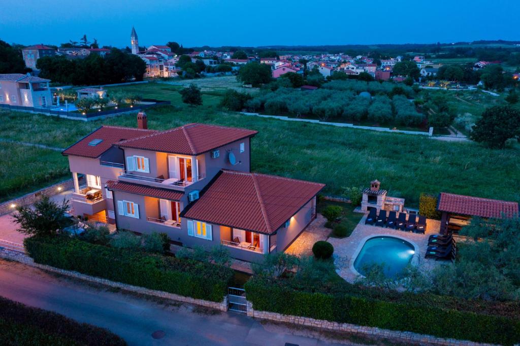 Apartments Zugan