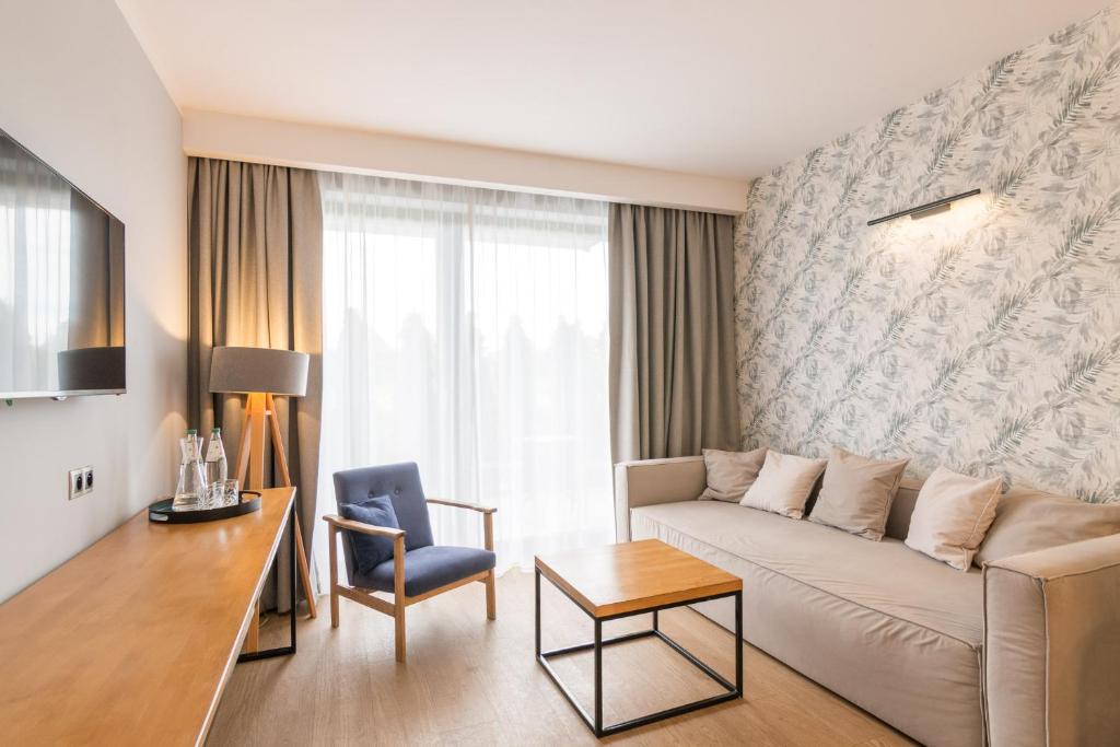 Rentsite Family Apartments Ex Baltin Hotel - 1