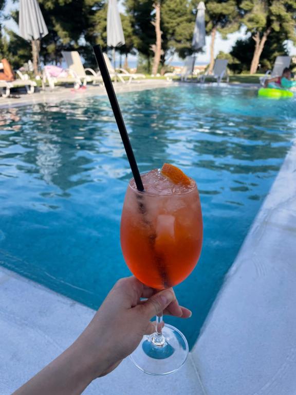 Bazén v ubytování Pine Resort nebo v jeho okolí