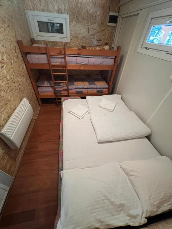 Postel nebo postele na pokoji v ubytování Vikendica Ubla