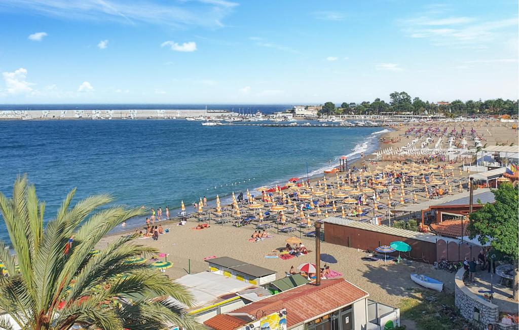 3 Bedroom Lovely Apartment In Calatabiano, Calatabiano (updated prices