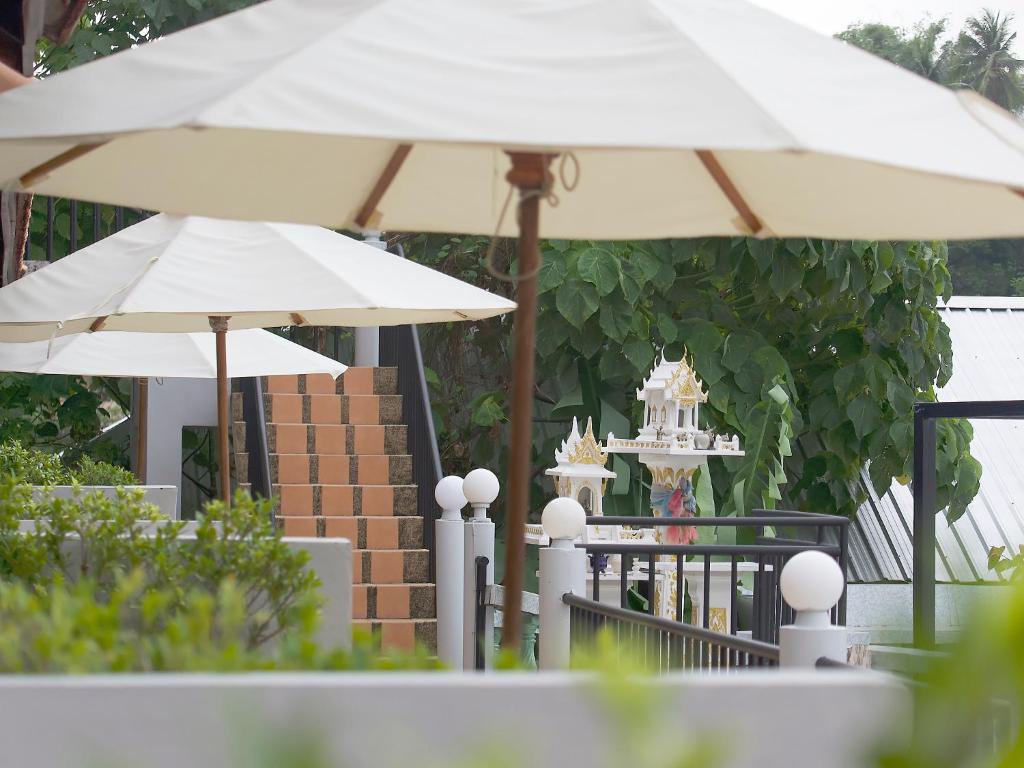 Two Chefs Inn - Resim 19