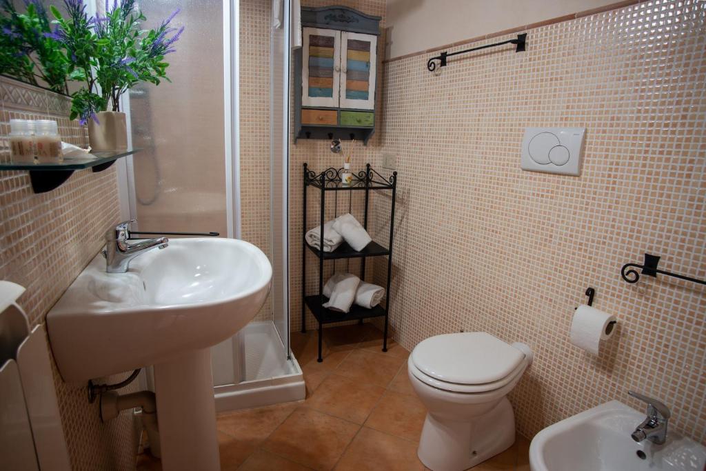 Łazienka w obiekcie Casa di Lella - Happy Rentals
