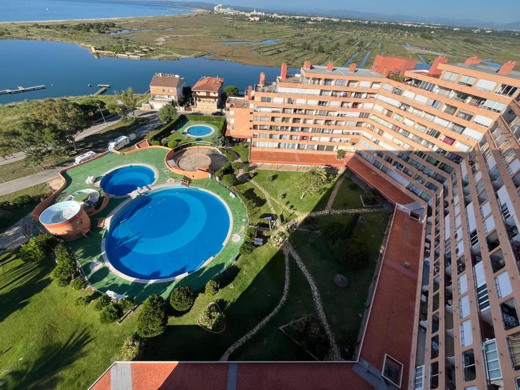 Bazén v ubytovaní Buenavista Suite Rosas alebo v jeho blízkosti