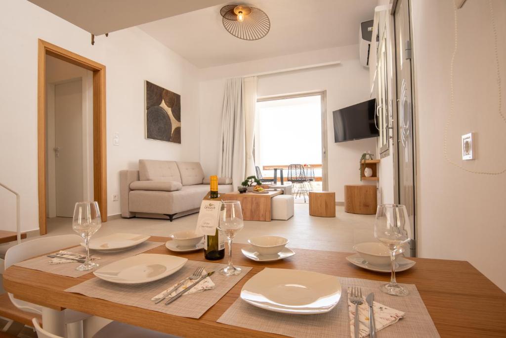 TV a/nebo společenská místnost v ubytování Mia Anasa - Luxury Suites