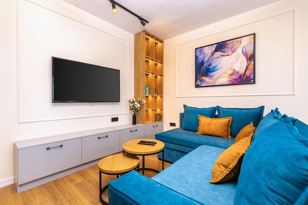 Sunset 2BR Apartment