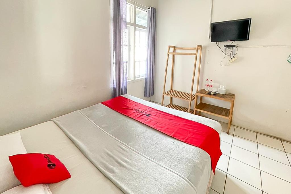 RedDoorz Plus at Hotel Putrajaya - Standard Double Room