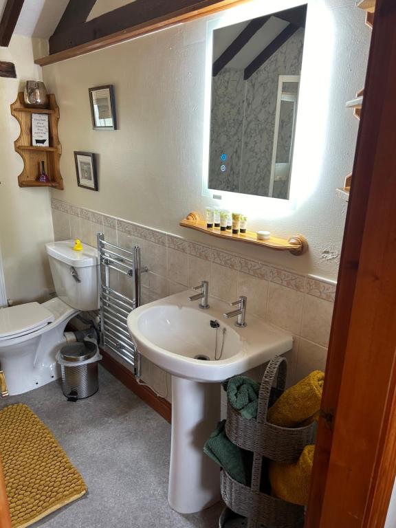 Twattleton Cottage Kilburn Yorkshire - Beautiful views 6