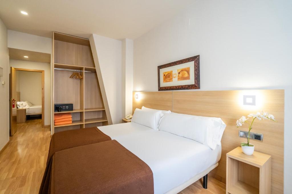 Hotel Glòries - Resim 30