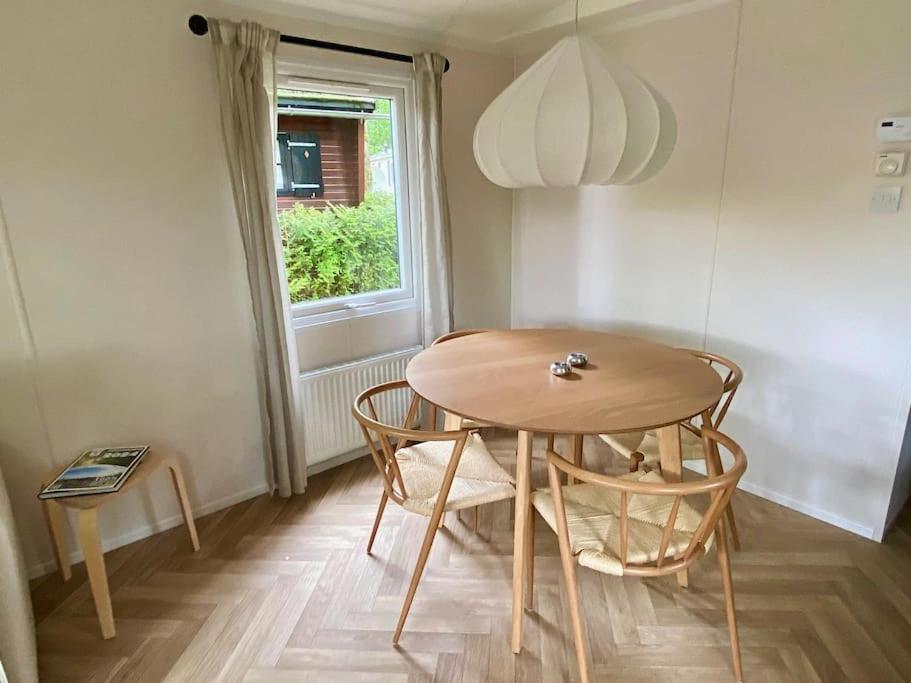 Fotografie z fotogalerie ubytování Noya Tinyhouse Veluwe Hoenderloo v destinaci Hoenderloo
