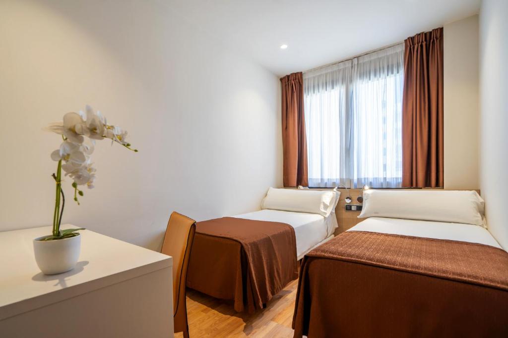 Hotel Glòries - Resim 2