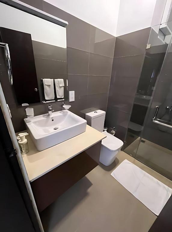 Negombo Ocean Breeze - Bliss on the Beach Luxury Apartments by Serendib Vacation - 10