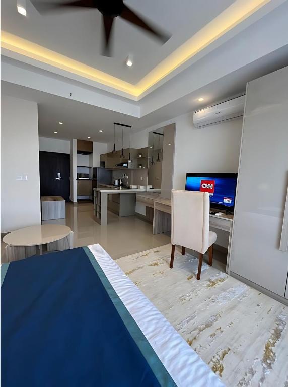 Negombo Ocean Breeze - Bliss on the Beach Luxury Apartments by Serendib Vacation - 15